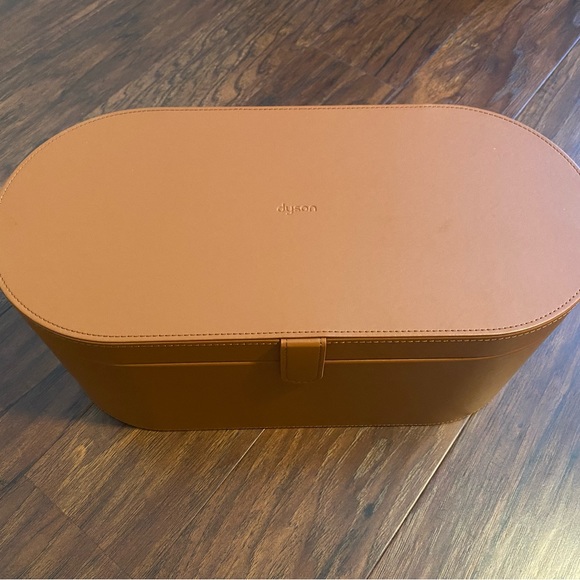 Dyson Fuchsia Airwrap Complete - Picture 3 of 6